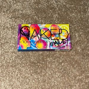 Urban Decay Smiley Mini Eyeshadow Palette-Chill Happy